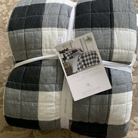 Levtex Home Reversible twin plaid Camden black bedspread set set of 2 - Picture 9 of 9